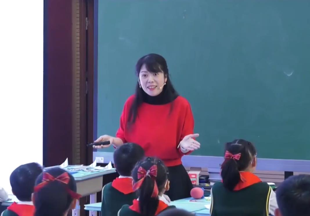 周小娟《國寶大熊貓》，統(tǒng)編教材三年級下冊第七單元習(xí)作