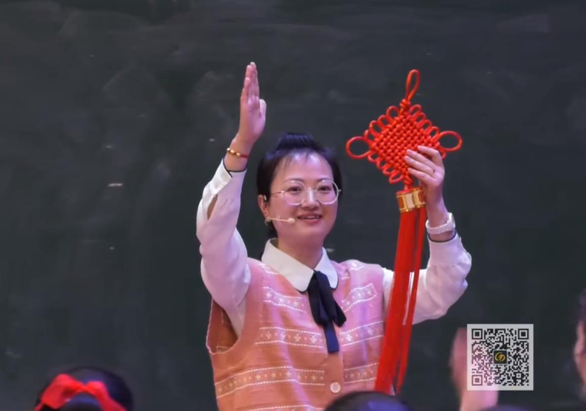 周躍，閱讀課《Chinese knot》，六年級，自編文本