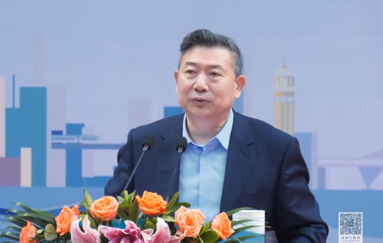 李明新，《評課》
