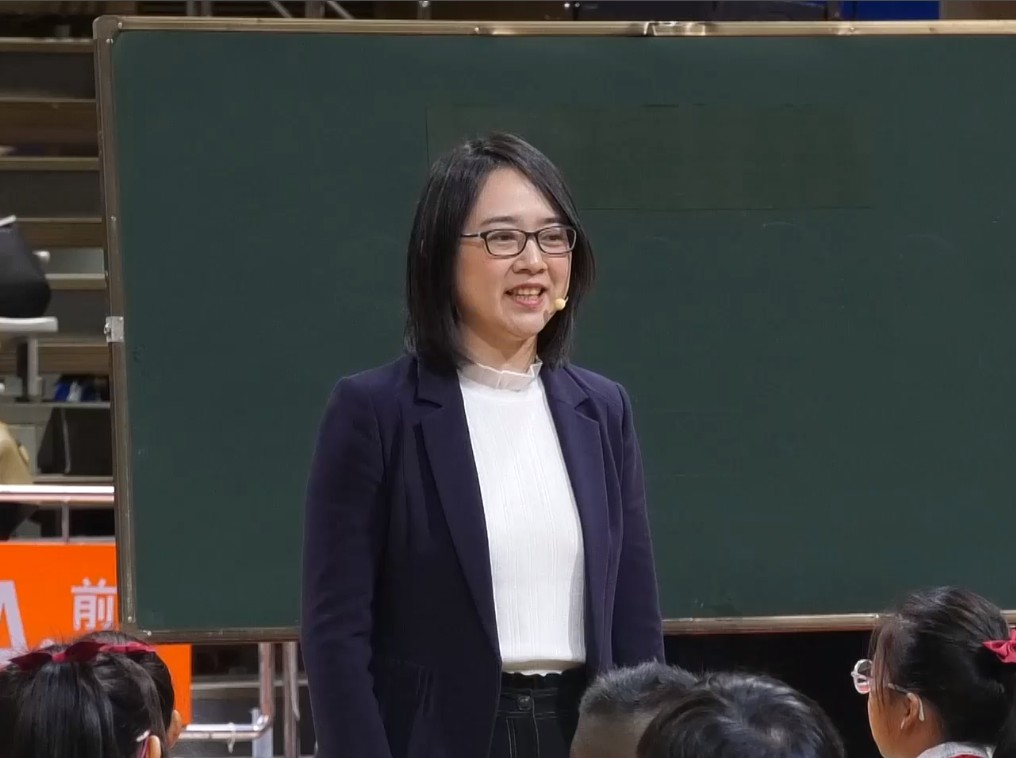 王妍，《精衛(wèi)填?！?，四年級上冊，第四單元