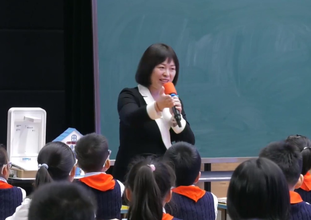 趙悅，《口語交際：安慰》，四年級上冊，第六單元