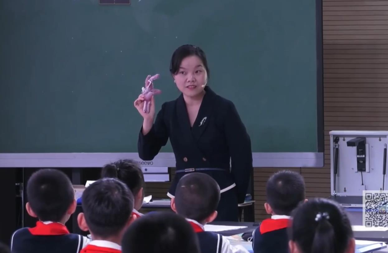 周進《掌聲》，統(tǒng)編教材三年級上冊第八單元第25課