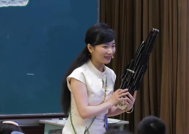 周曦，《楊柳青》，三年級(jí)下冊(cè)，人音版